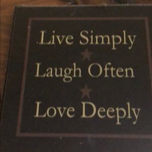 Live simply sign